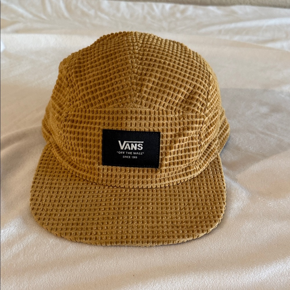 Vans Waffle Knit Hat in Tan